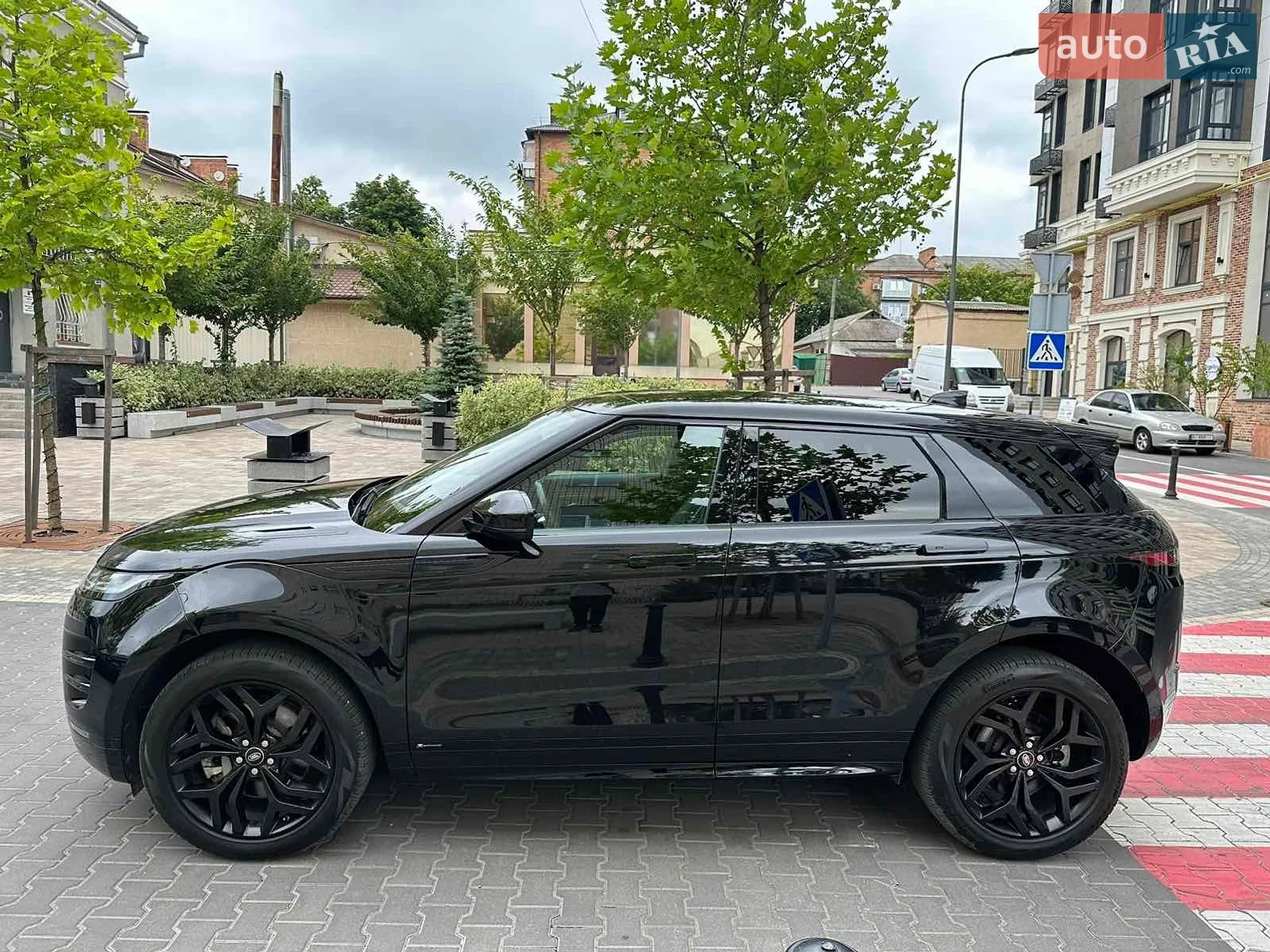 Land Rover Range Rover Evoque 2019 VIN SALZL2GX5LH029537 фото оголошення 11 з 48