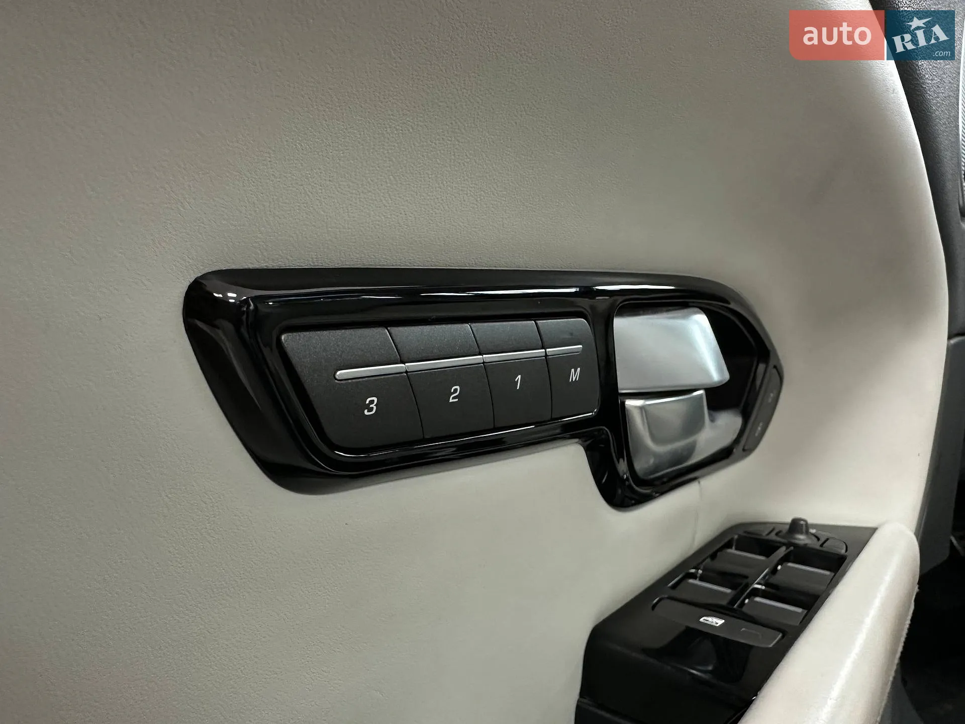 2015 Land Rover Range Rover Evoque - мініатюра 15