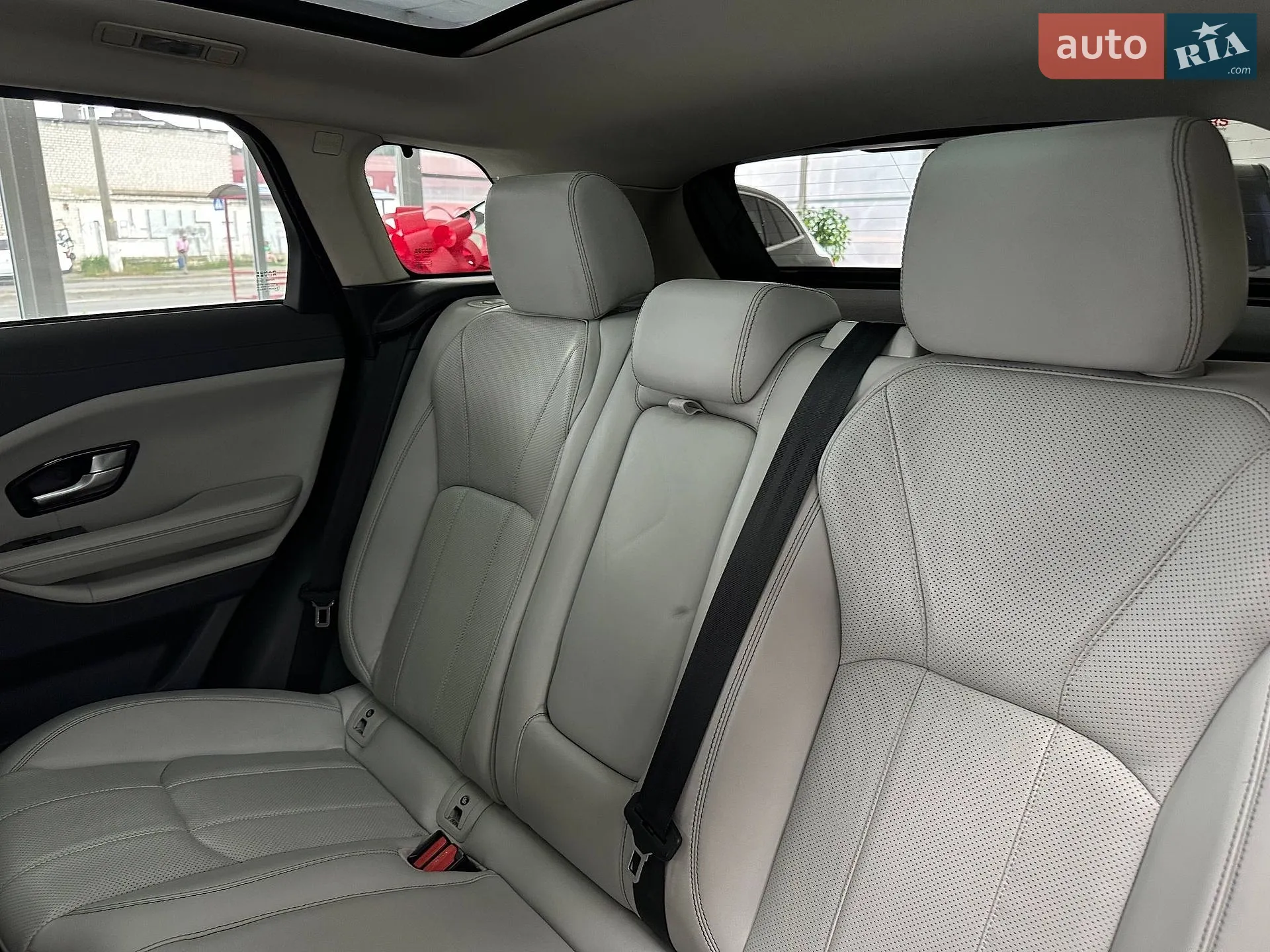 2015 Land Rover Range Rover Evoque - мініатюра 27