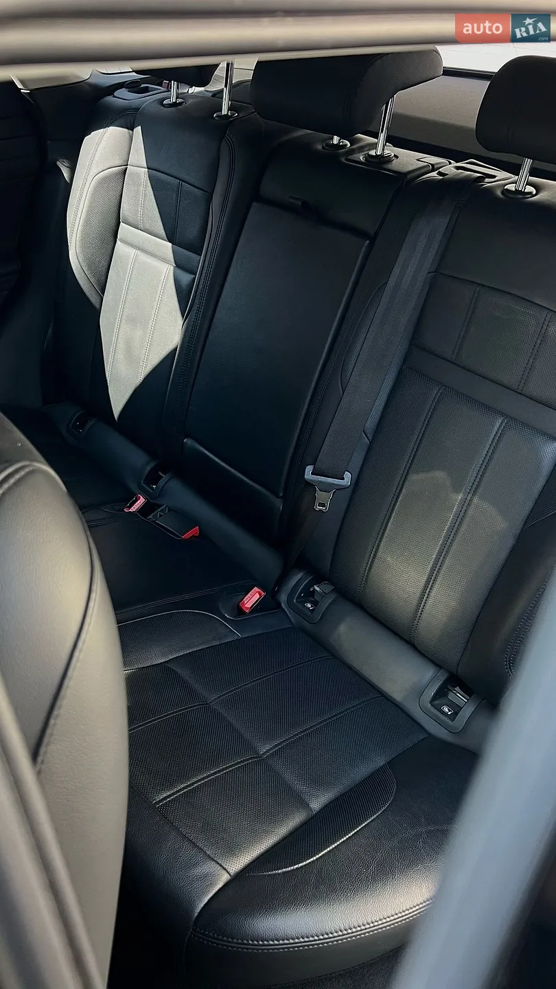 2020 Land Rover Range Rover Evoque - мініатюра 26