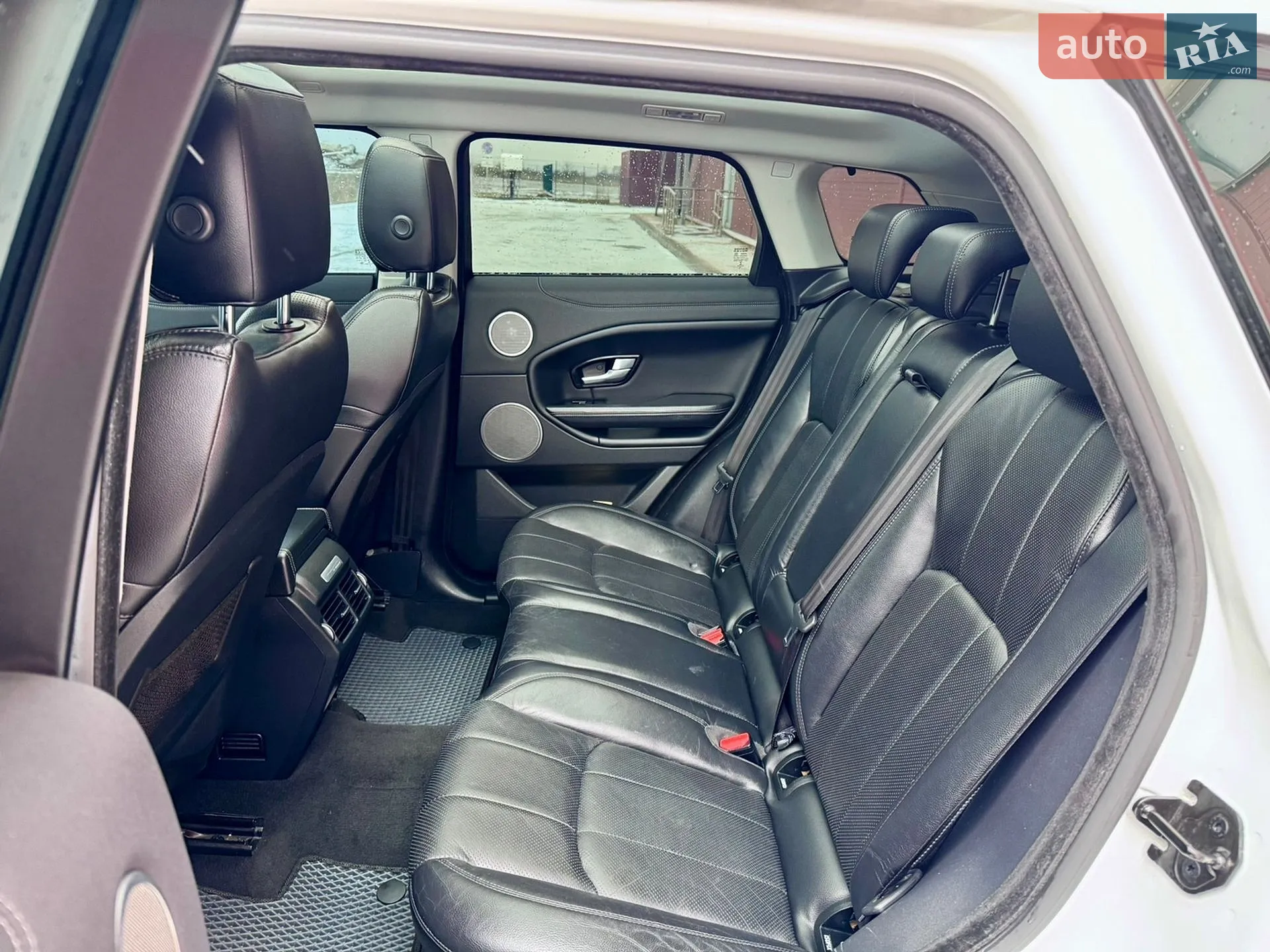 2016 Land Rover Range Rover Evoque - мініатюра 30