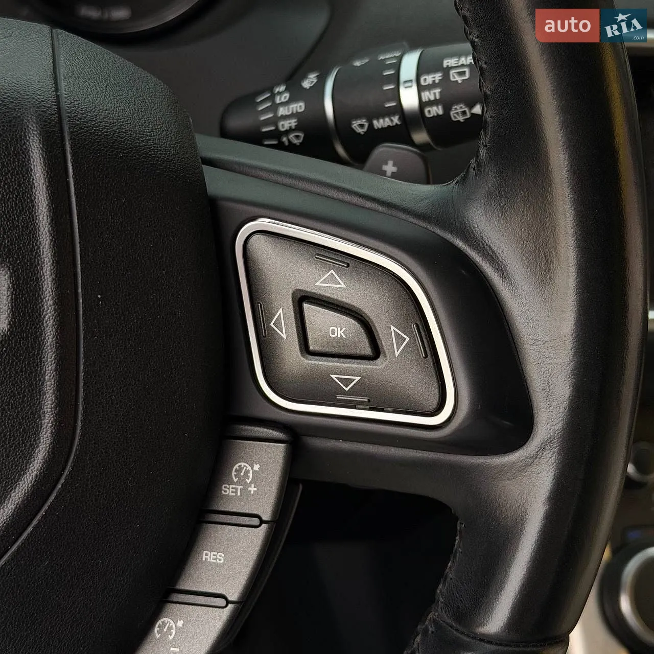 2015 Land Rover Range Rover Evoque - мініатюра 14