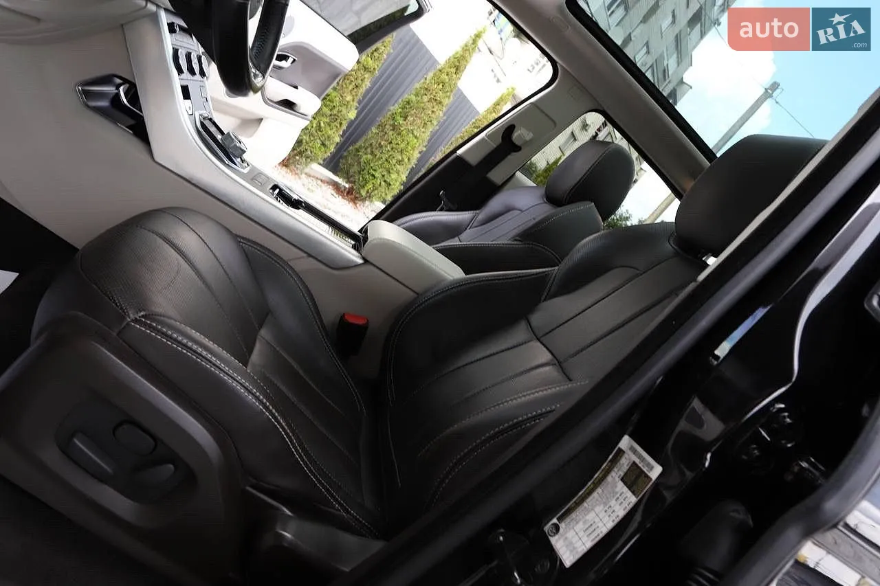 2015 Land Rover Range Rover Evoque - мініатюра 42