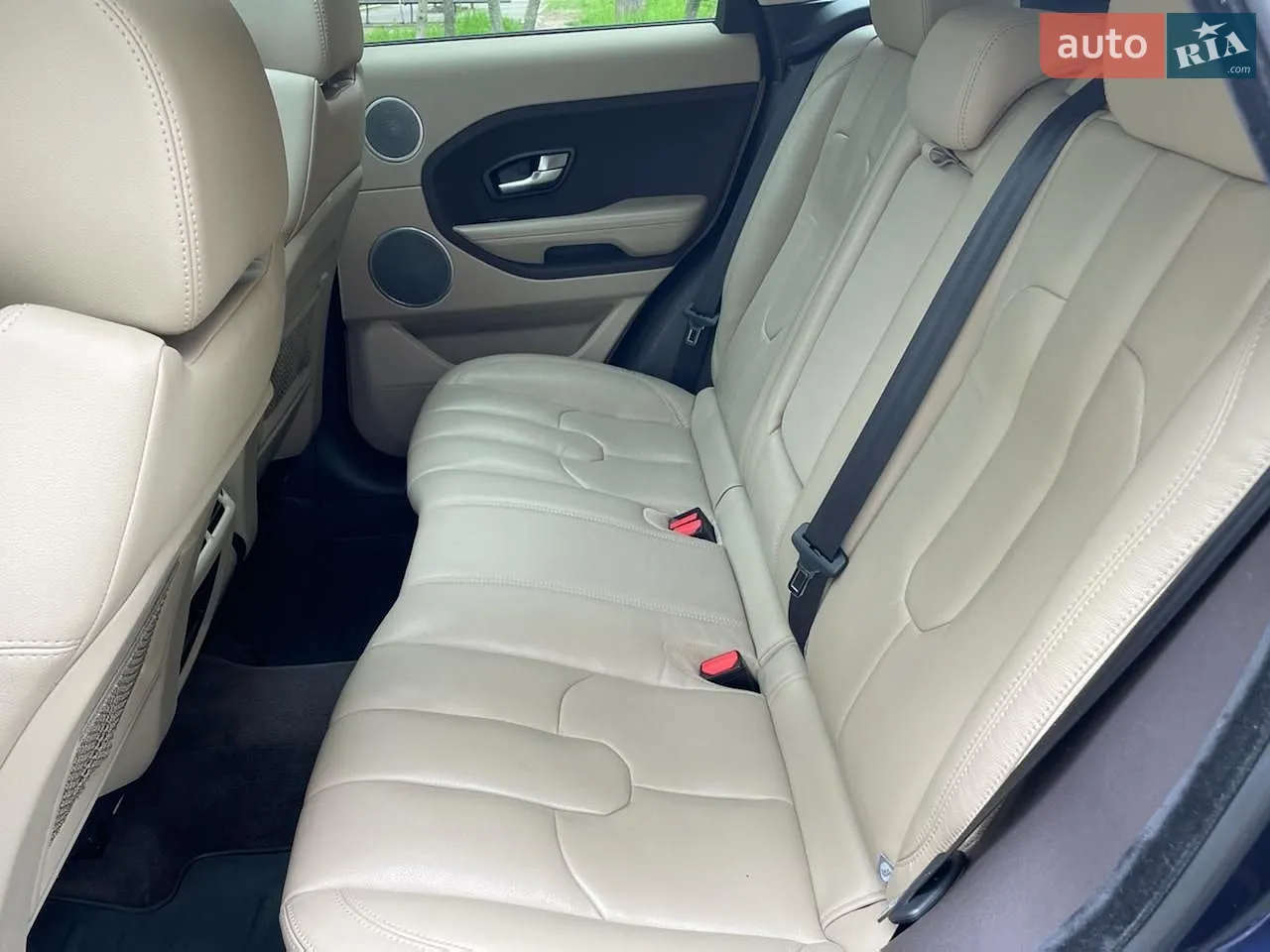 2015 Land Rover Range Rover Evoque - мініатюра 18