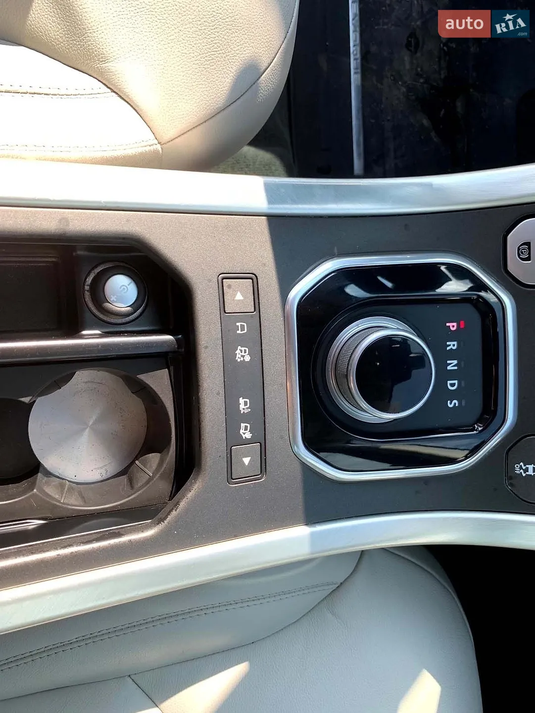 2015 Land Rover Range Rover Evoque - мініатюра 24