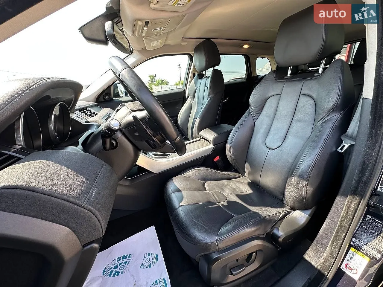 2015 Land Rover Range Rover Evoque - мініатюра 15