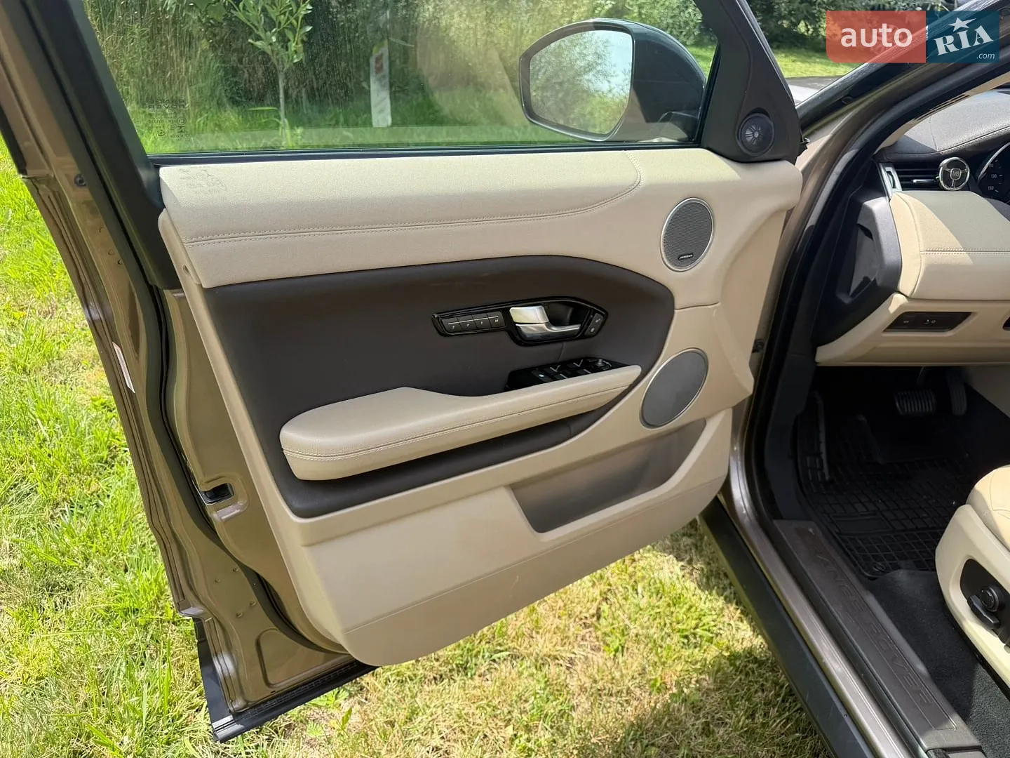 2015 Land Rover Range Rover Evoque - мініатюра 19