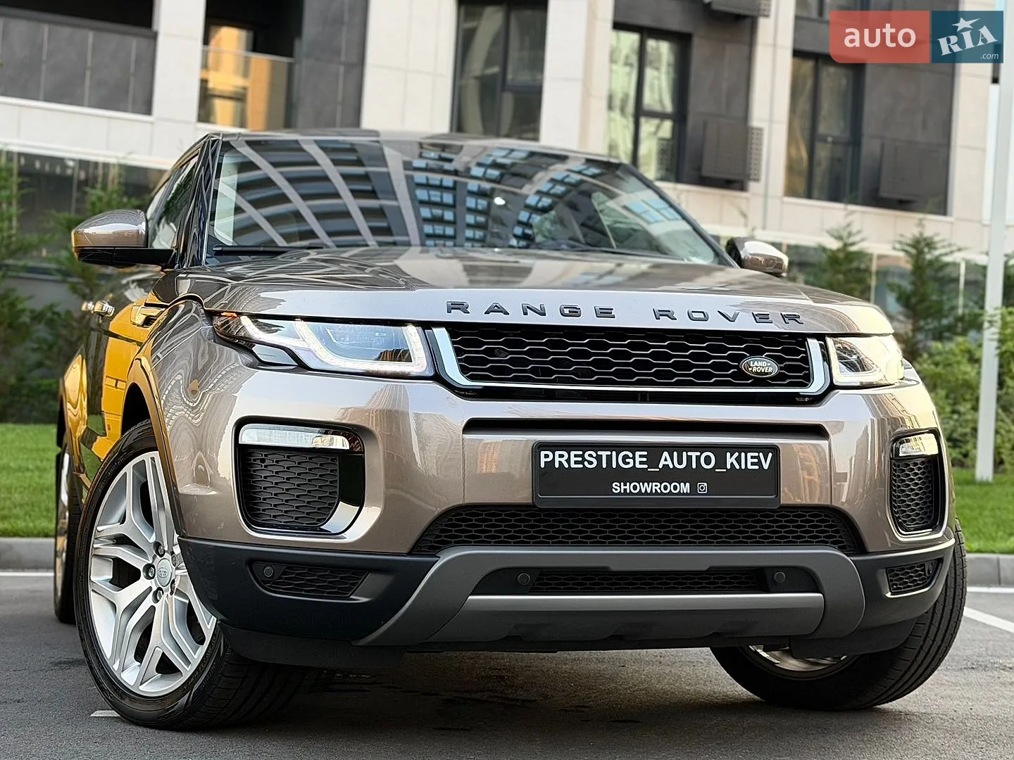 Land-Rover Range Rover Evoque 2017 VIN SALVR2BG8HH248262 фото оголошення 11 з 17