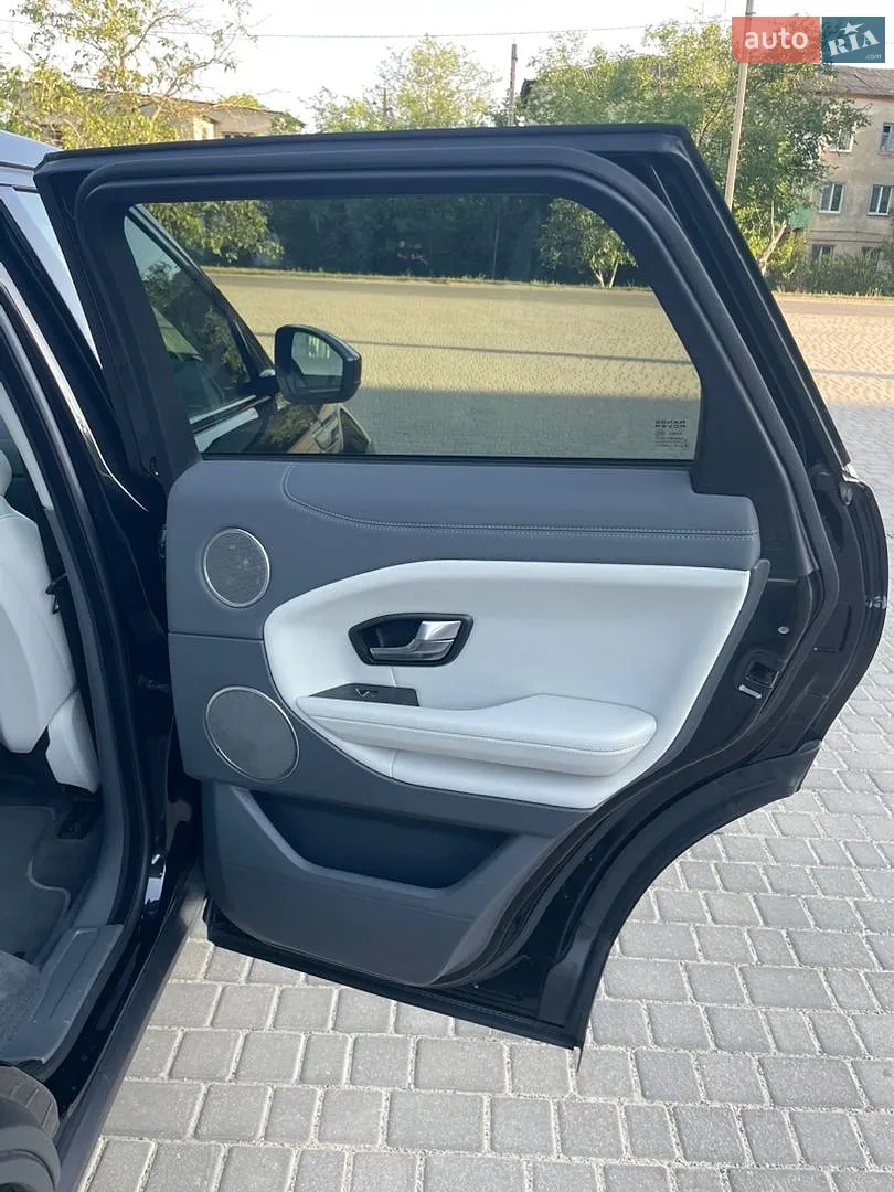2015 Land Rover Range Rover Evoque - мініатюра 32