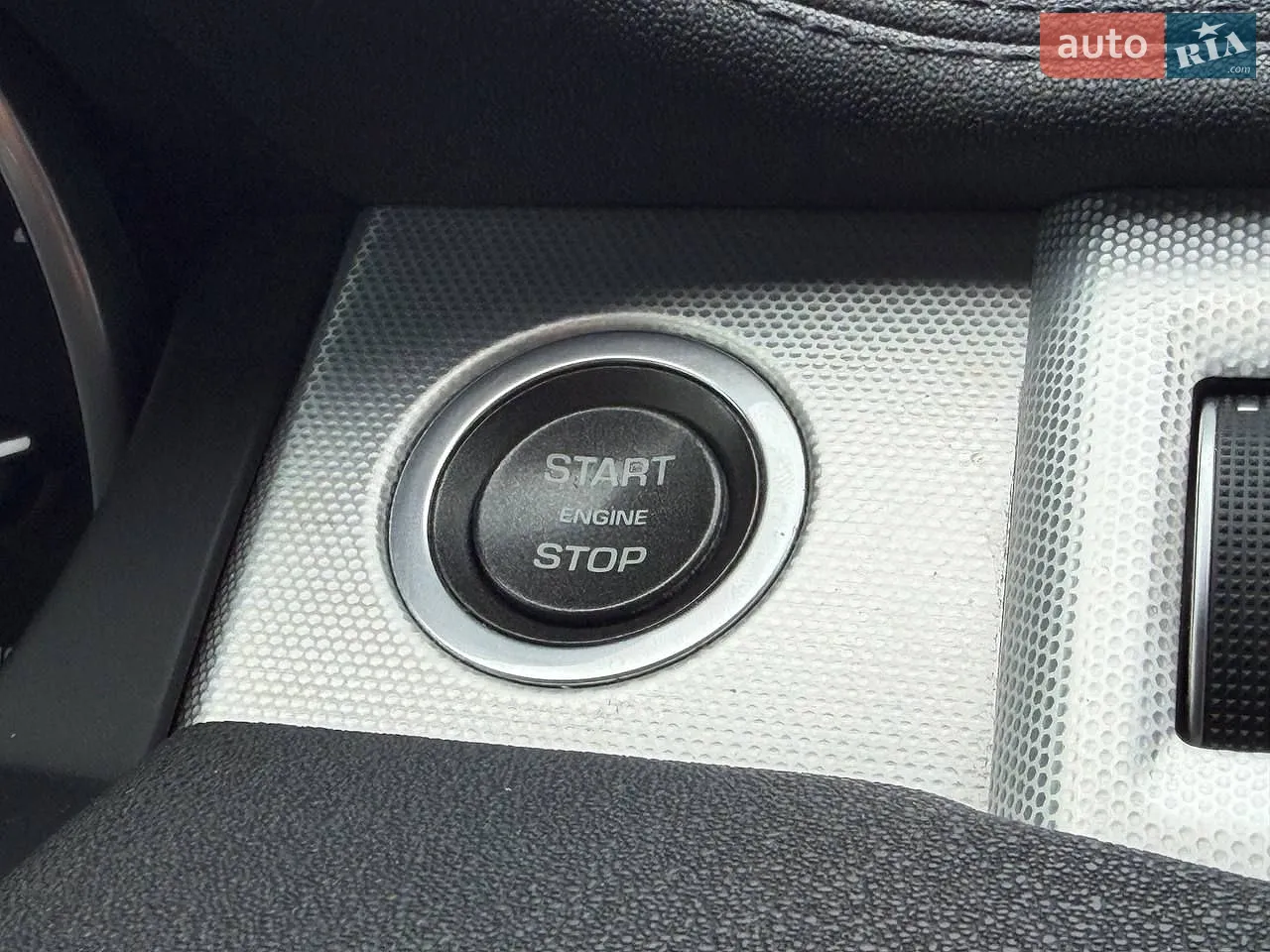 2012 Land Rover Range Rover Evoque - мініатюра 27