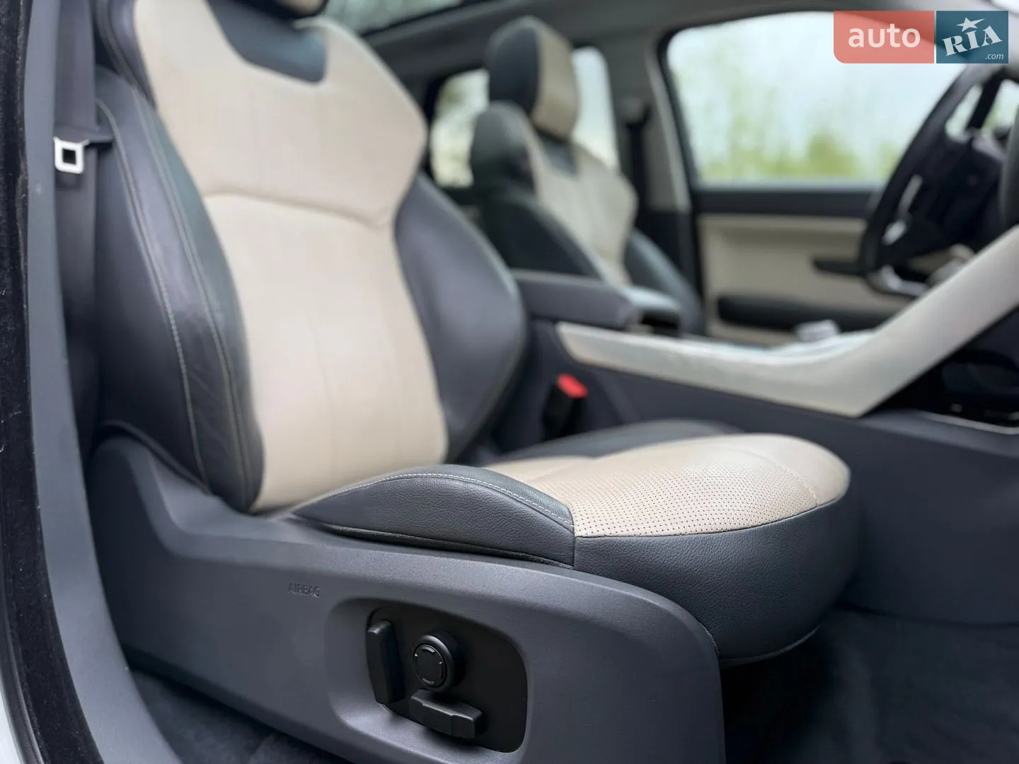 2015 Land Rover Range Rover Evoque - мініатюра 15