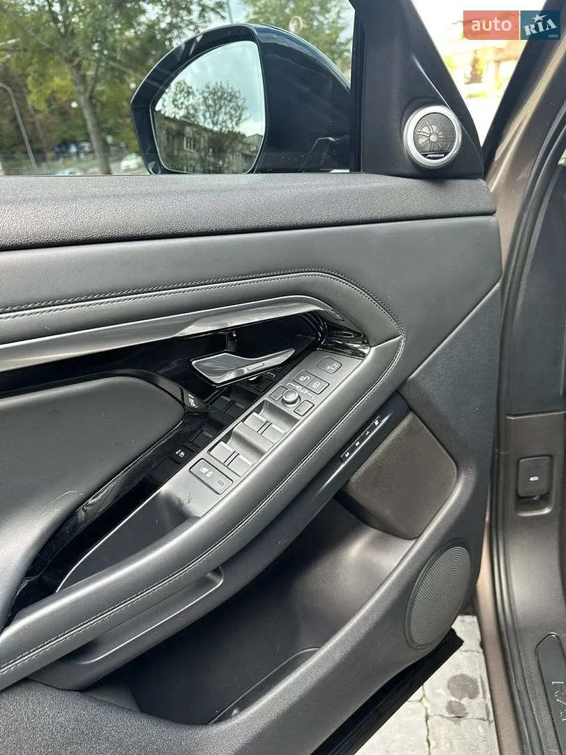 2019 Land Rover Range Rover Evoque - мініатюра 17
