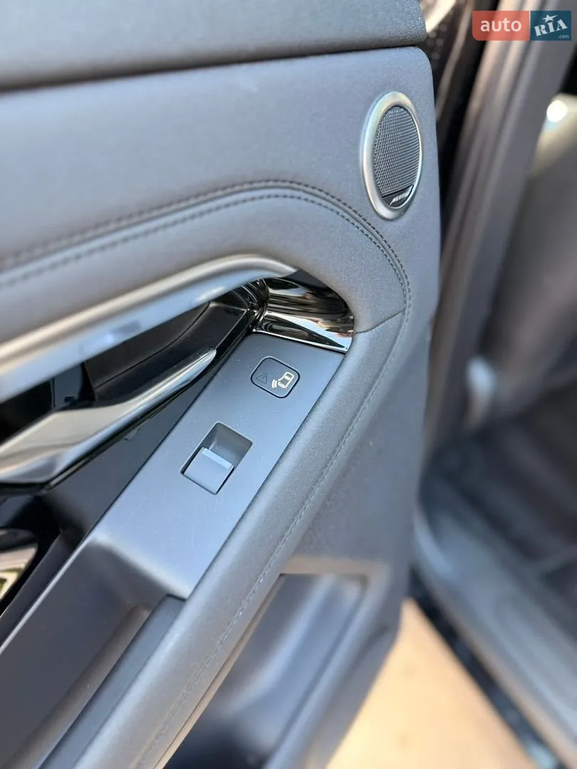 2020 Land Rover Range Rover Evoque - мініатюра 17