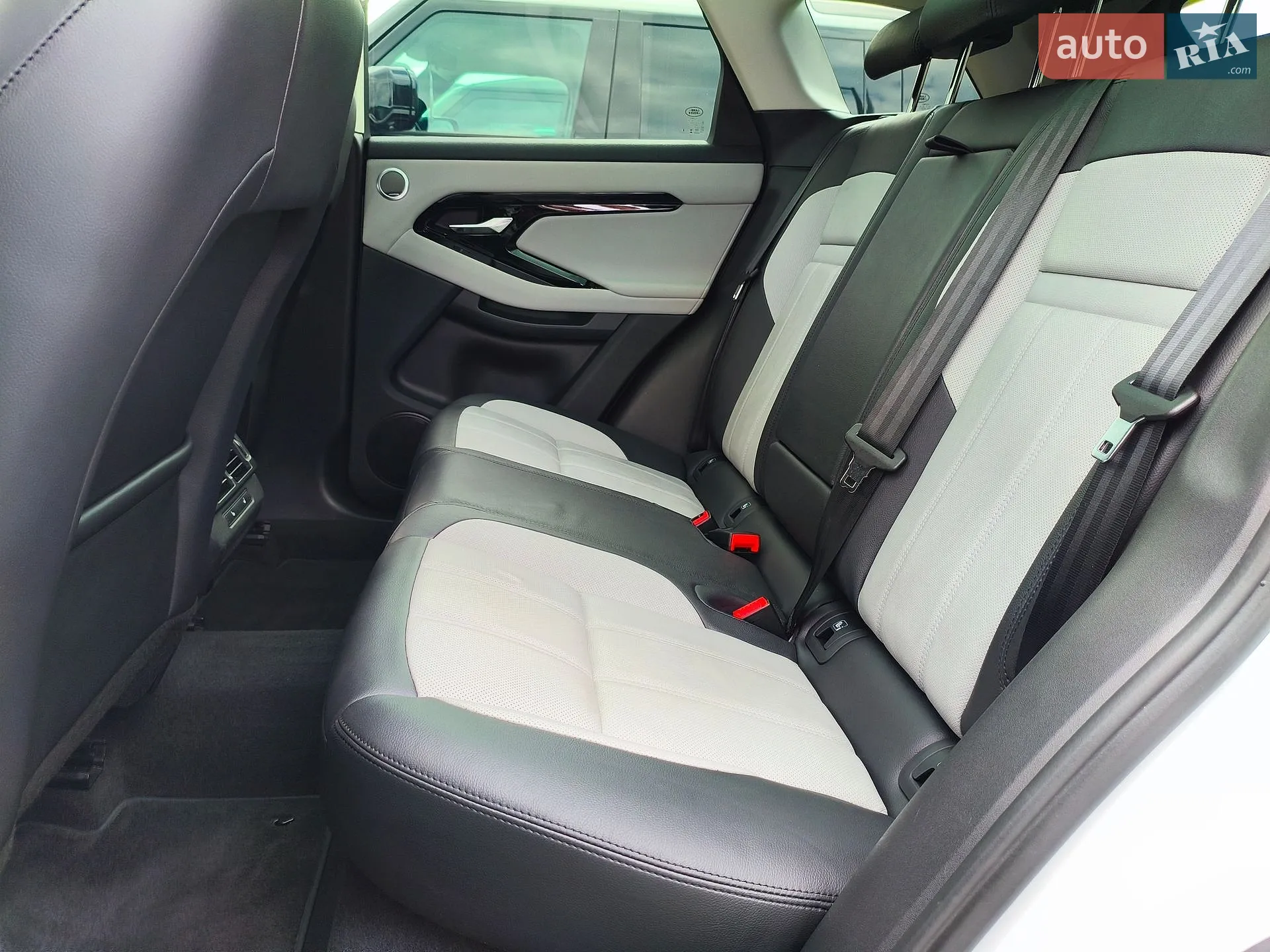 2024 Land Rover Range Rover Evoque - мініатюра 41