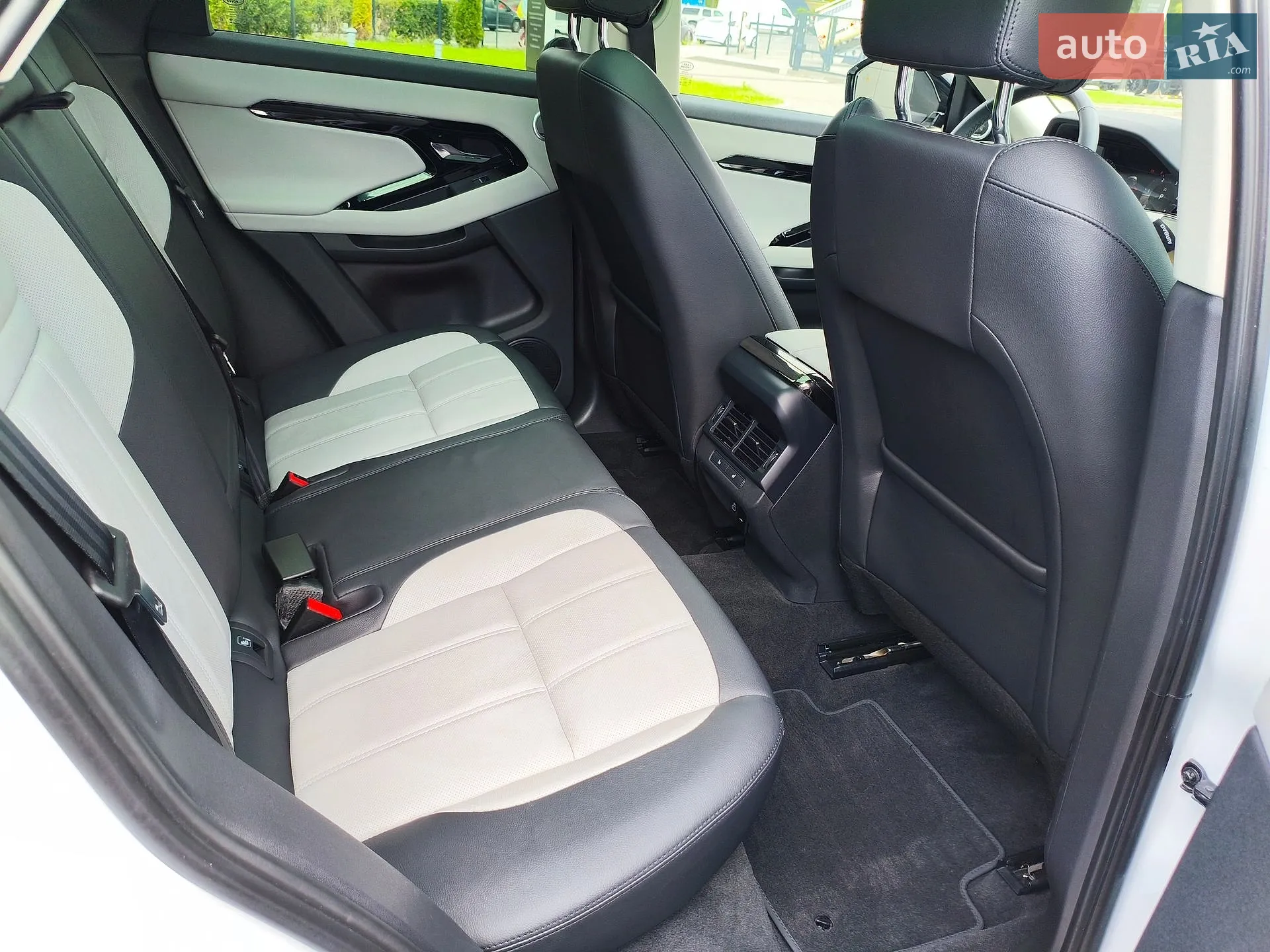 2024 Land Rover Range Rover Evoque - мініатюра 45