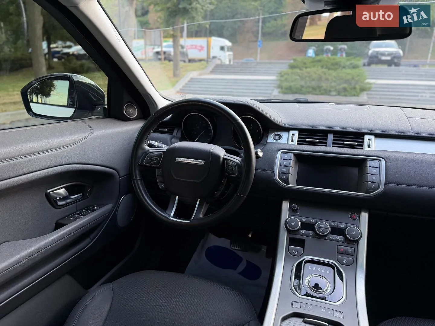 2018 Land Rover Range Rover Evoque - мініатюра 53