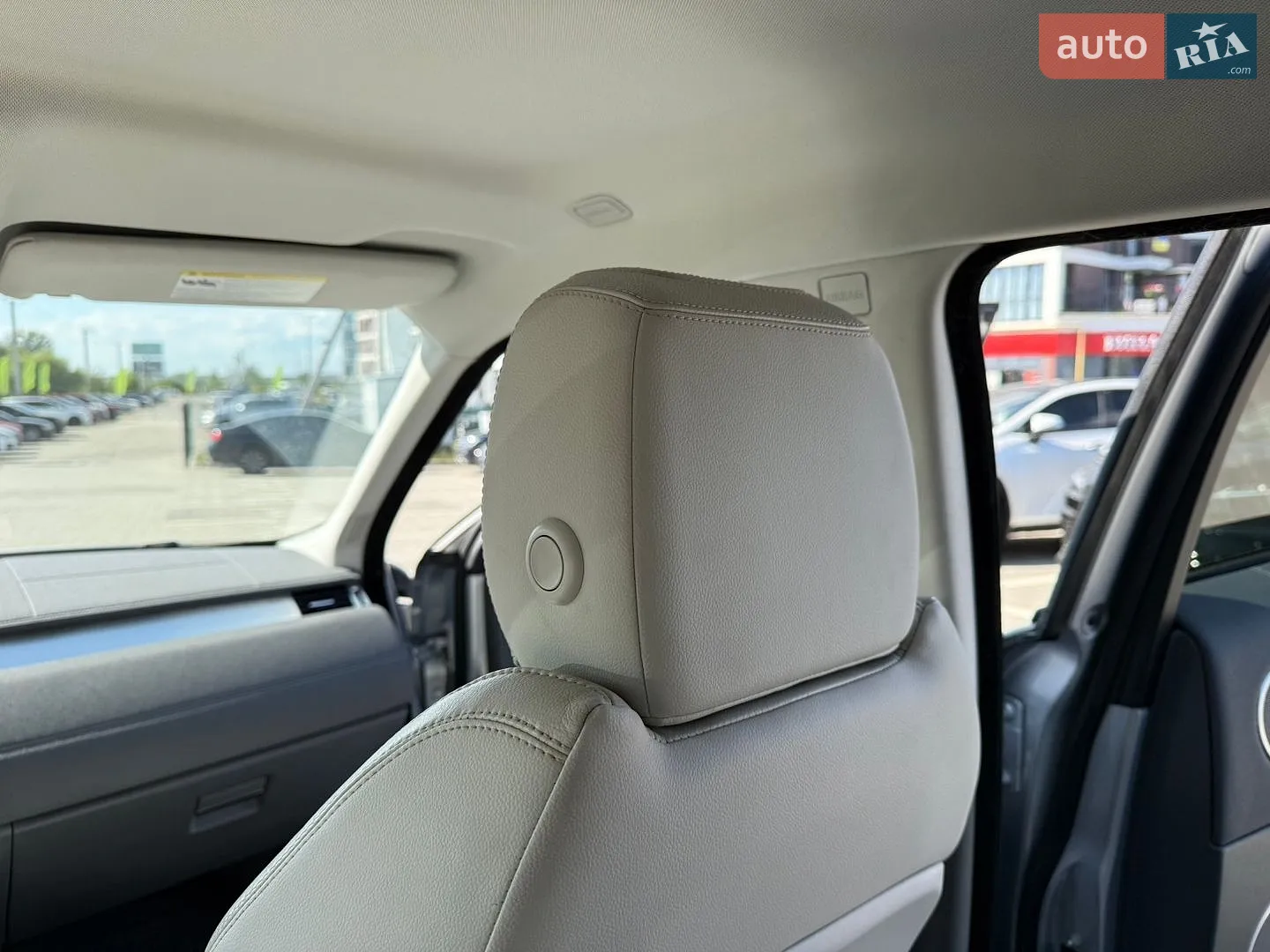 2016 Land Rover Range Rover Evoque - мініатюра 28