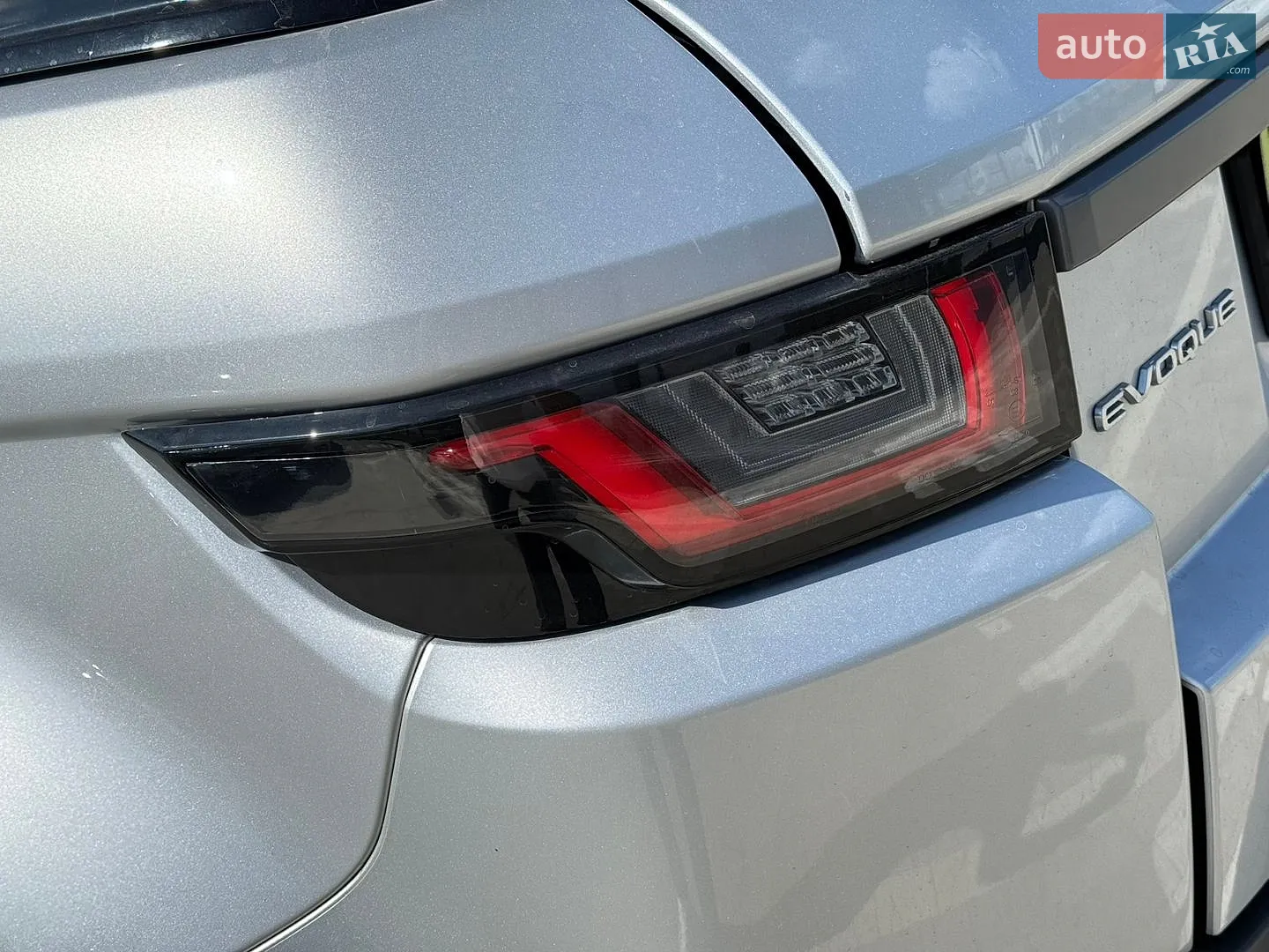2016 Land Rover Range Rover Evoque - мініатюра 31