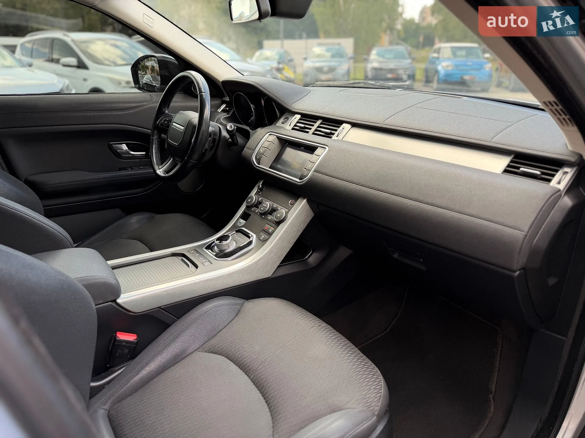 2015 Land Rover Range Rover Evoque - мініатюра 28
