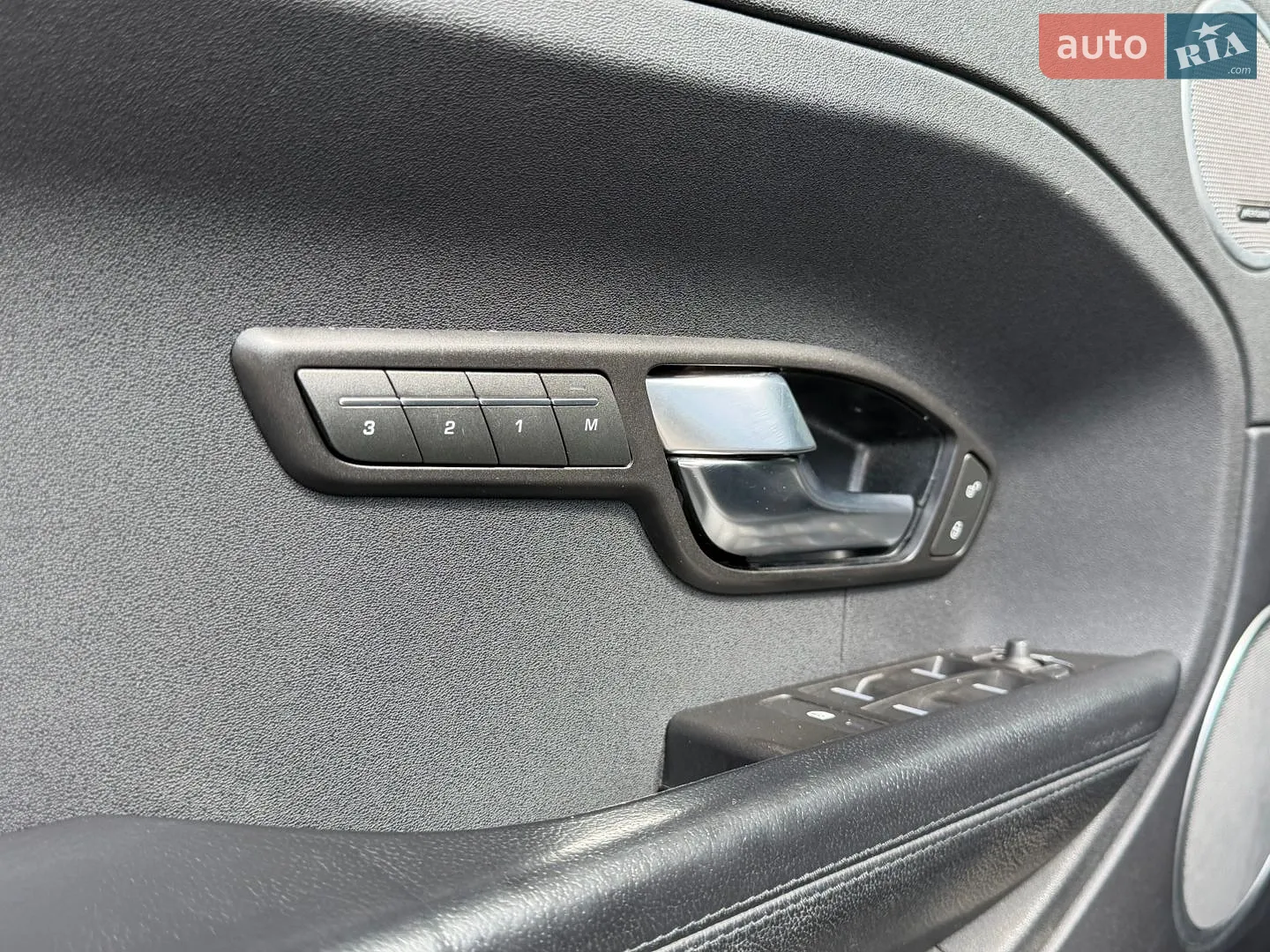 2013 Land Rover Range Rover Evoque - мініатюра 46