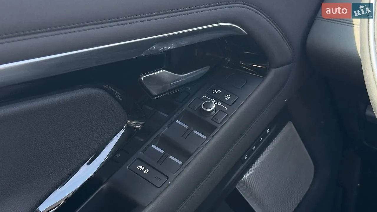 2019 Land Rover Range Rover Evoque - мініатюра 27