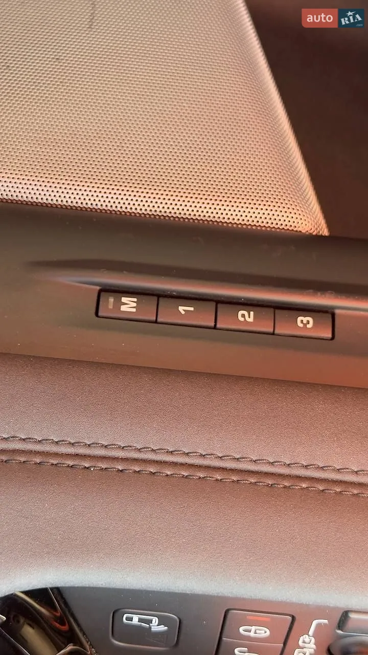 2019 Land Rover Range Rover Evoque - мініатюра 34