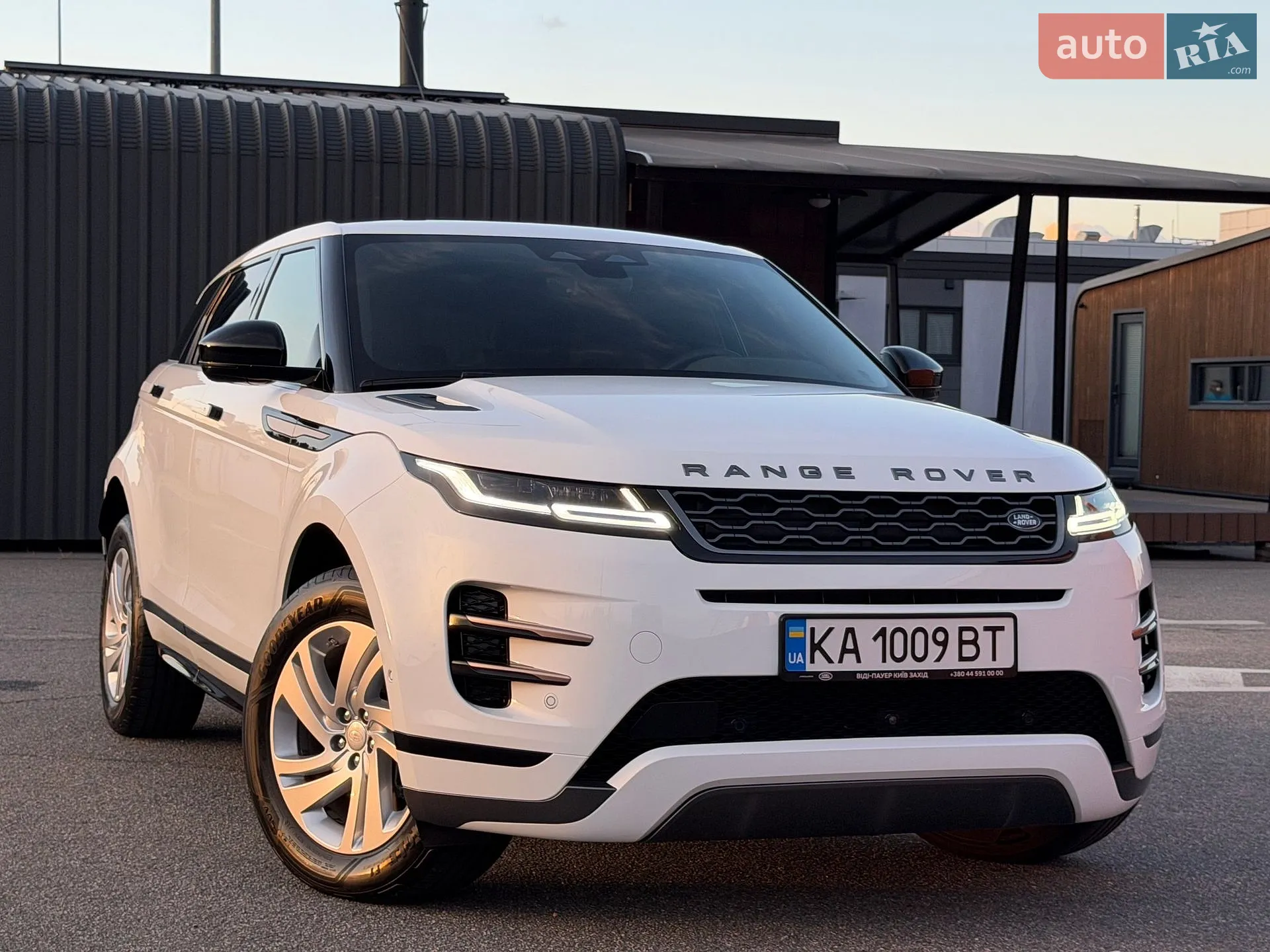 2021 Land Rover Range Rover Evoque - мініатюра 24