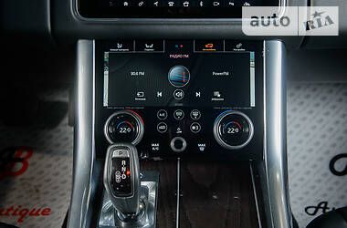 Позашляховик / Кросовер Land Rover Range Rover Sport 2018 в 