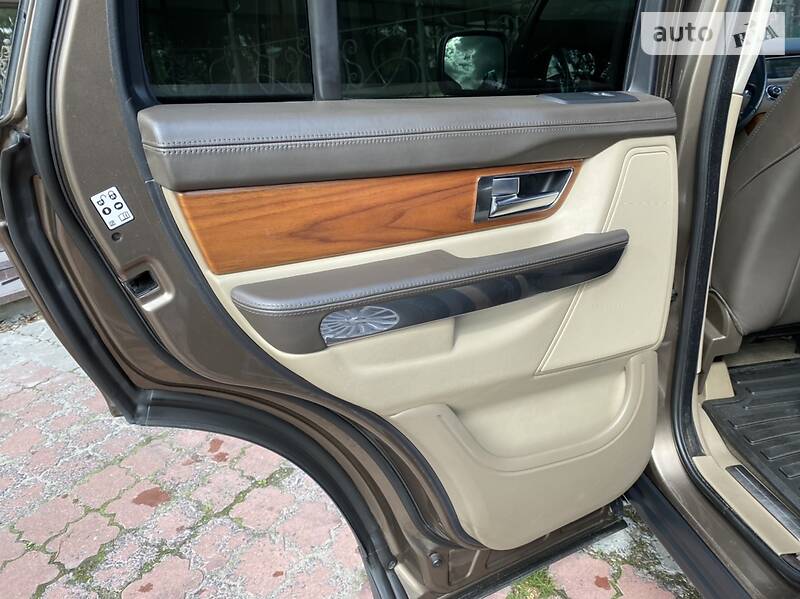 Позашляховик / Кросовер Land Rover Range Rover Sport 2010 в Києві