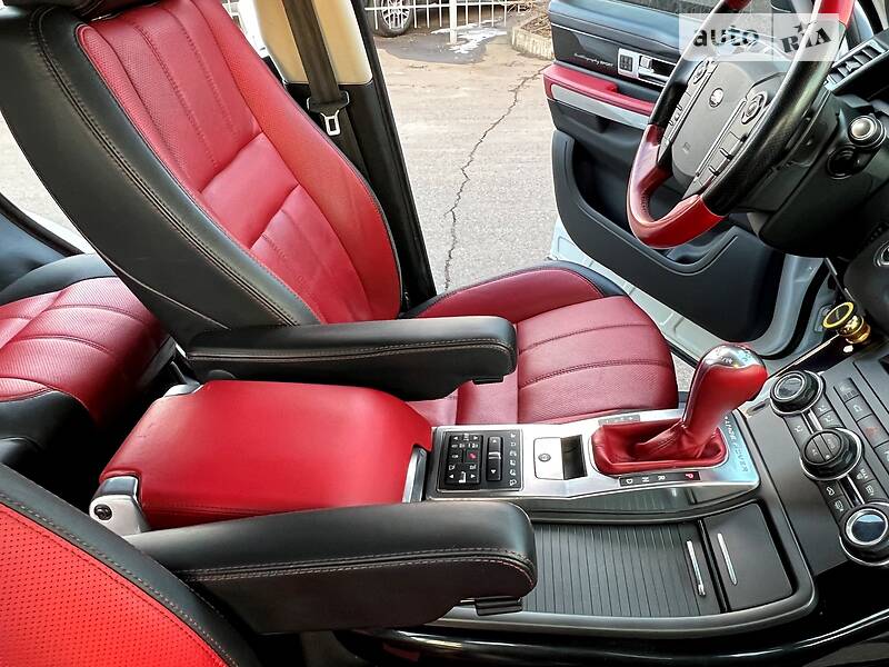 Внедорожник / Кроссовер Land Rover Range Rover Sport 2013 в Кривом Роге