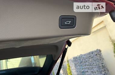 Внедорожник / Кроссовер Land Rover Range Rover Sport 2012 в 