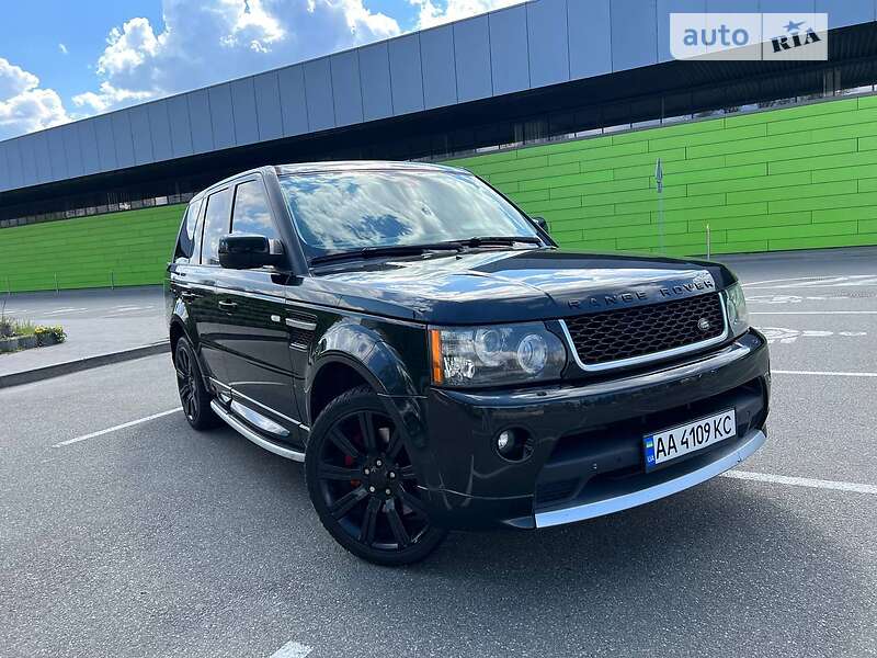 Жігіттер желіде кискаларды жалайды HD форматындағы әдемі жалаңаш қыздар