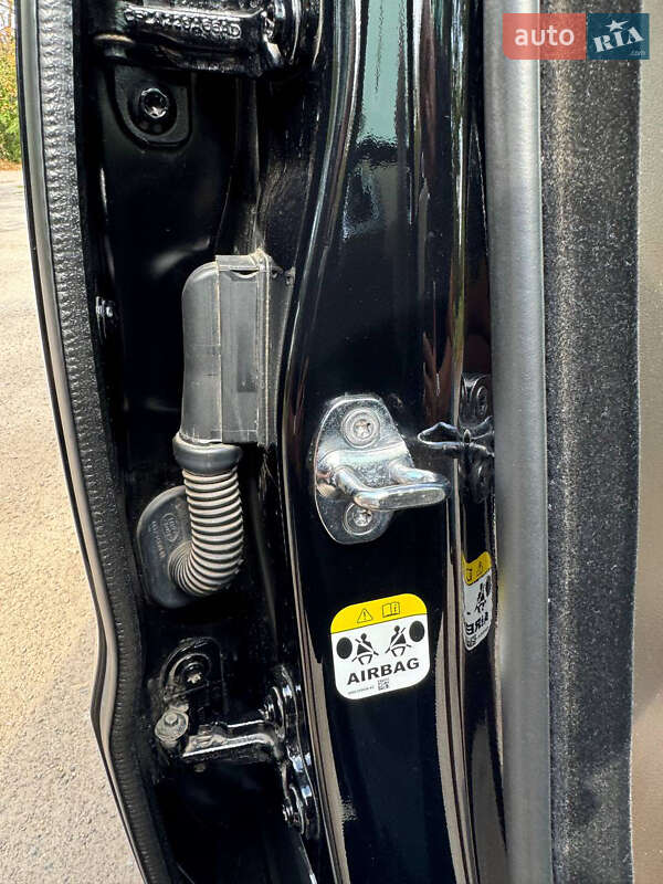 Внедорожник / Кроссовер Land Rover Range Rover Sport 2018 в Полтаве фото 24 Внедорожник / Кроссовер Land Rover Range Rover Sport 2018 в Полтаве