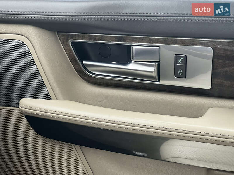Позашляховик / Кросовер Land Rover Range Rover Sport 2012 в Києві