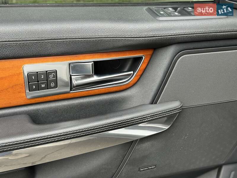 Внедорожник / Кроссовер Land Rover Range Rover Sport 2011 в Одессе