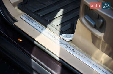 Позашляховик / Кросовер Land Rover Range Rover Sport 2012 в 