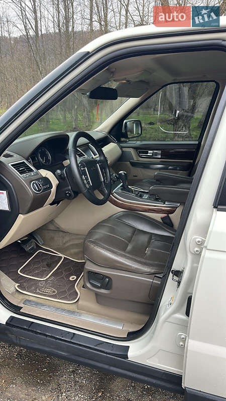 Внедорожник / Кроссовер Land Rover Range Rover Sport 2010 в Черновцах