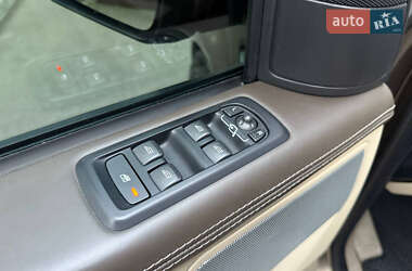 Внедорожник / Кроссовер Land Rover Range Rover Sport 2012 в 
