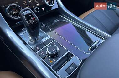 Позашляховик / Кросовер Land Rover Range Rover Sport 2021 в 