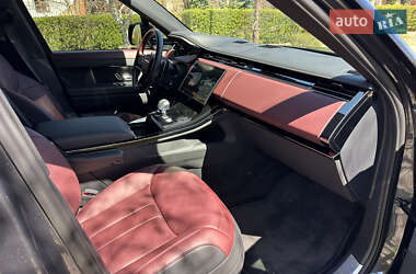 Внедорожник / Кроссовер Land Rover Range Rover Sport 2024 в 