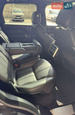Внедорожник / Кроссовер Land Rover Range Rover Sport 2017 в 