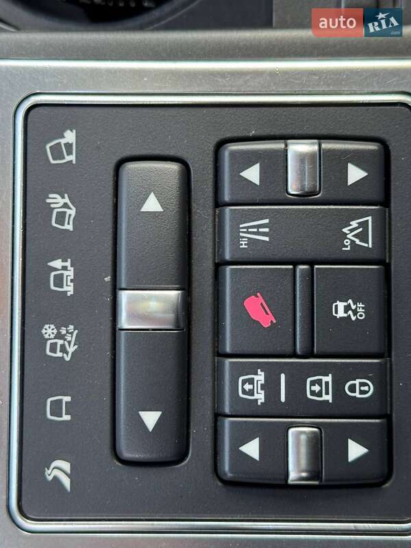 Внедорожник / Кроссовер Land Rover Range Rover Sport 2013 в Одессе