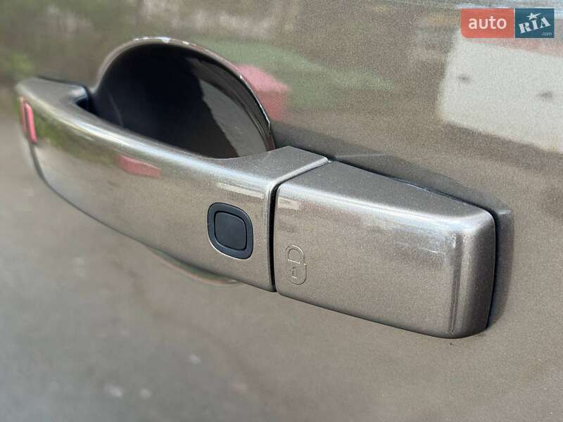 Внедорожник / Кроссовер Land Rover Range Rover Sport 2013 в Одессе