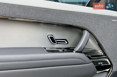 Позашляховик / Кросовер Land Rover Range Rover Sport 2023 в 
