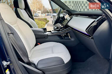 Позашляховик / Кросовер Land Rover Range Rover Sport 2023 в 