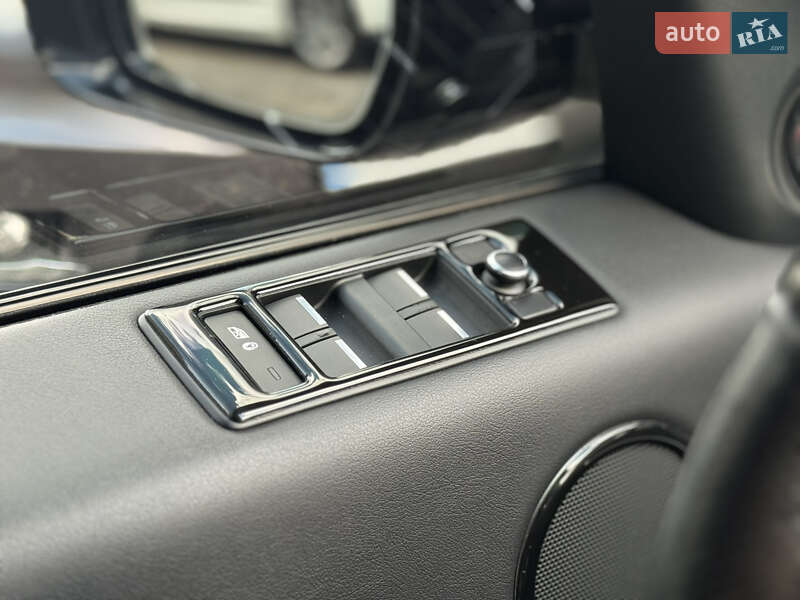 Внедорожник / Кроссовер Land Rover Range Rover Sport 2016 в Киеве