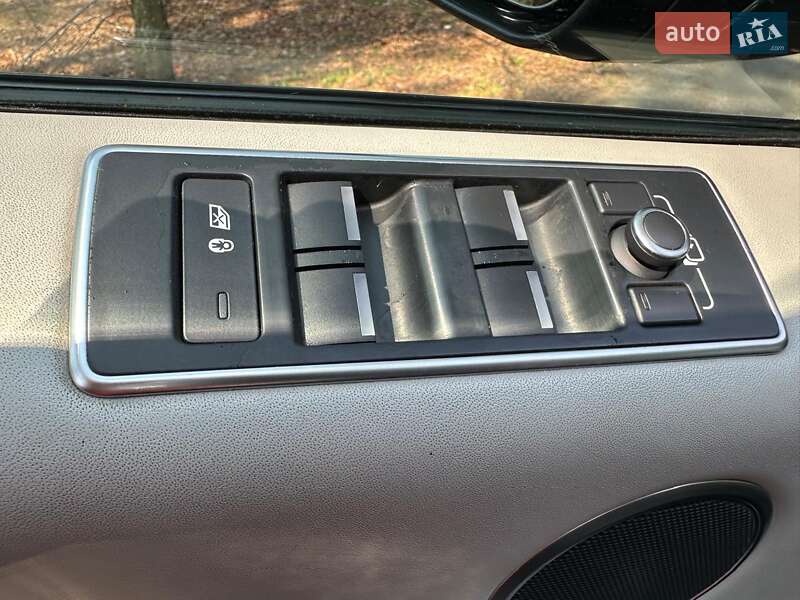 Внедорожник / Кроссовер Land Rover Range Rover Sport 2016 в Киеве