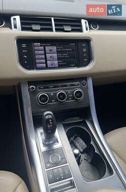 Внедорожник / Кроссовер Land Rover Range Rover Sport 2013 в 