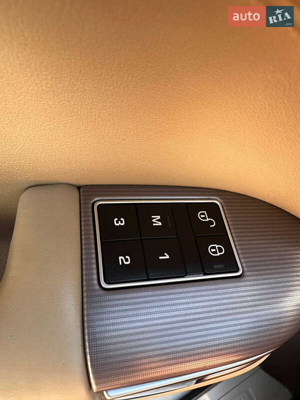 Внедорожник / Кроссовер Land Rover Range Rover Sport 2017 в Козине