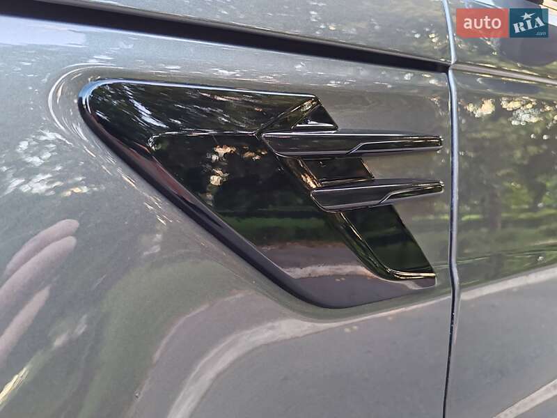 Внедорожник / Кроссовер Land Rover Range Rover Sport 2018 в Киеве